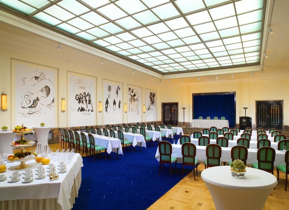 Hotel Elephant Weimar, Autograph Collection Exterior photo The interior of the restaurant