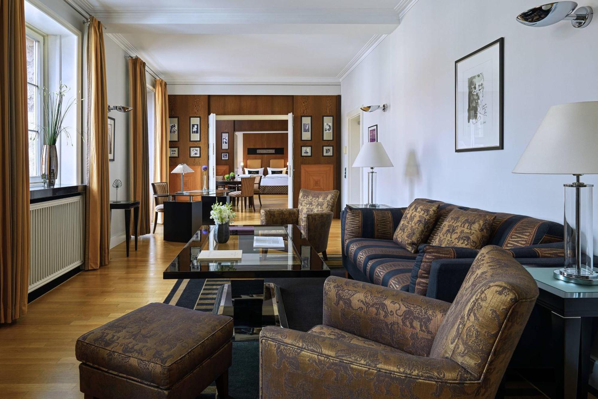 Hotel Elephant Weimar, Autograph Collection Exterior photo A suite at the Mandarin Oriental, Munich