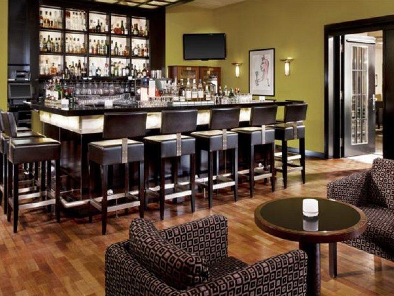 Hotel Elephant Weimar, Autograph Collection Exterior photo The bar at the Westin