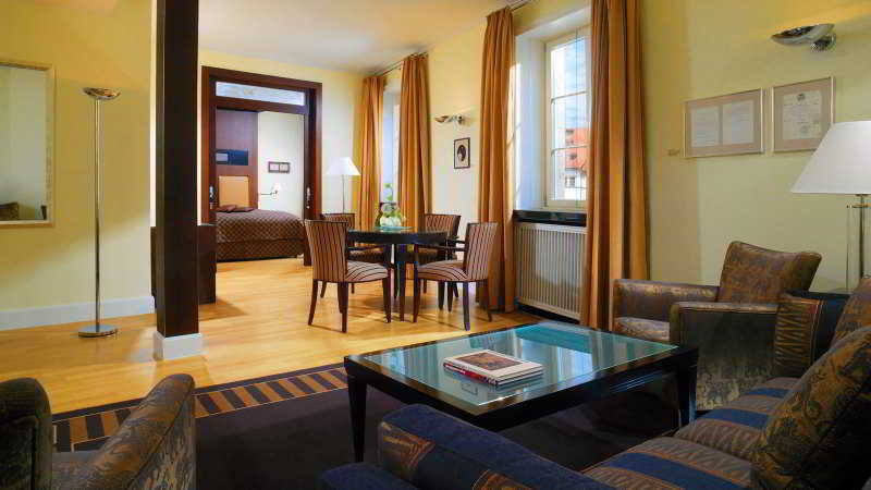 Hotel Elephant Weimar, Autograph Collection Exterior photo Suite at the Hotel