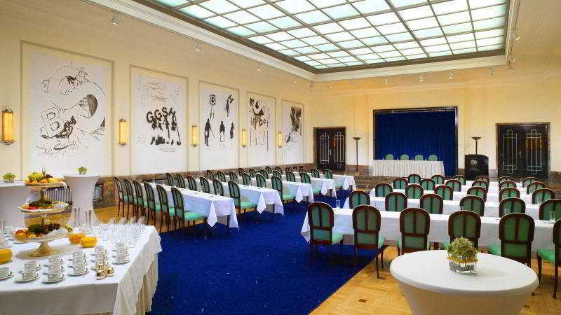 Hotel Elephant Weimar, Autograph Collection Exterior photo The interior of the ballroom