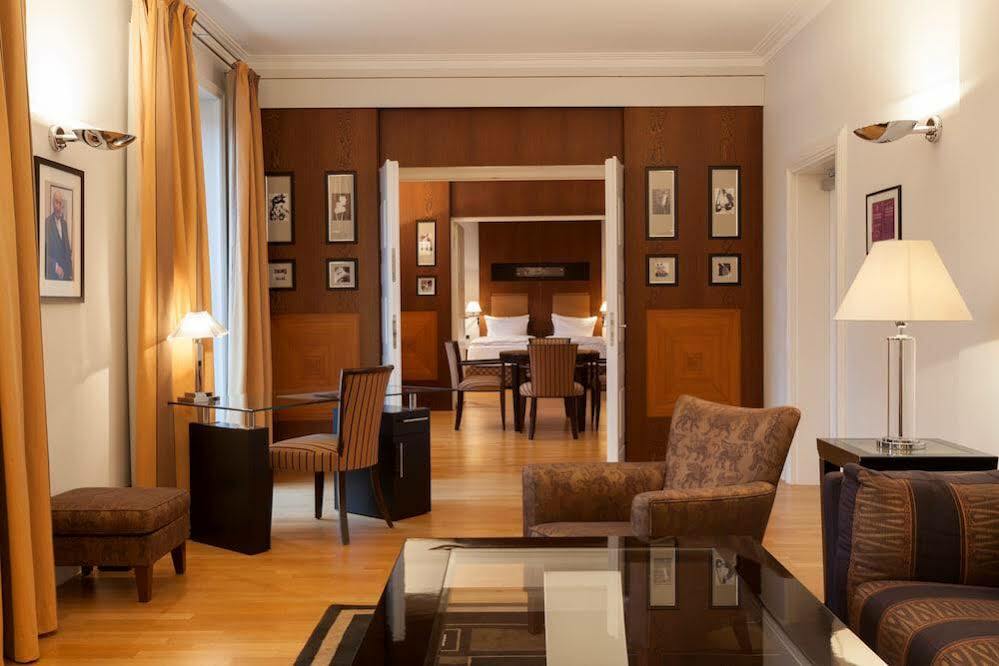 Hotel Elephant Weimar, Autograph Collection Exterior photo Suite at the Hotel de Crillon